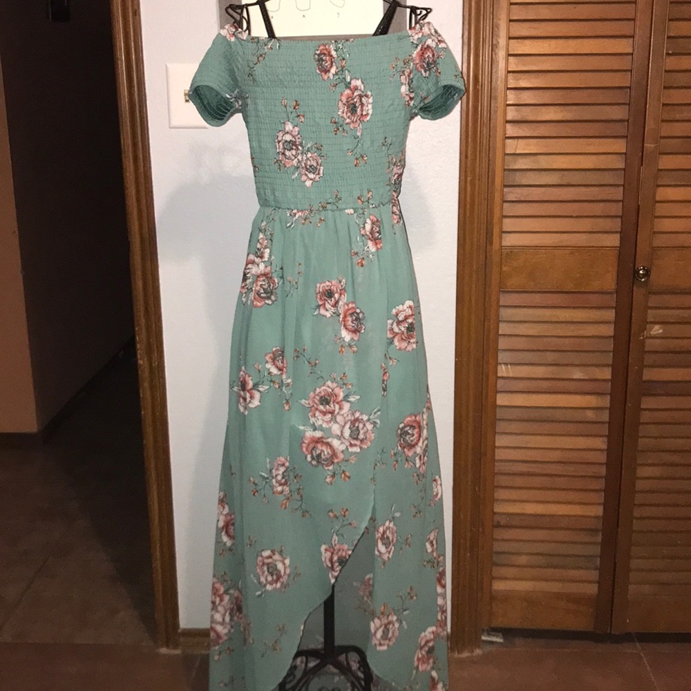 💕Bare Shoulder floral dress